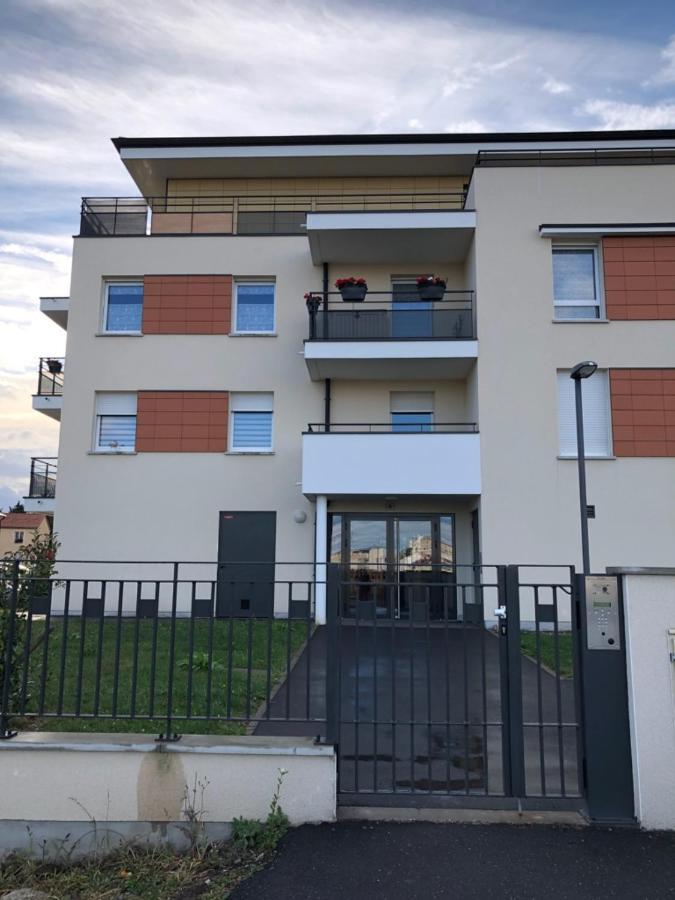 Spacieux - 4 Pers' - Balcon - 2 Lits - Parking Woippy Luaran gambar