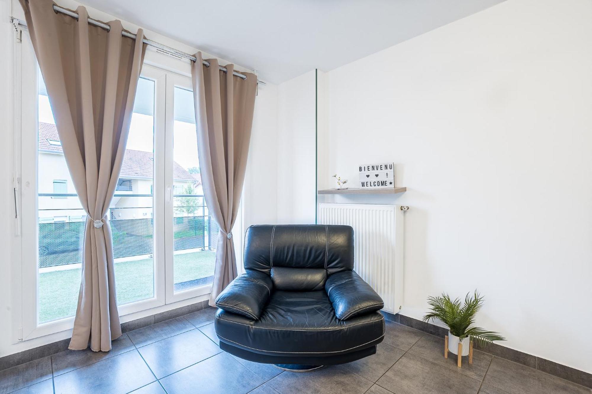 Spacieux - 4 Pers' - Balcon - 2 Lits - Parking Woippy Luaran gambar
